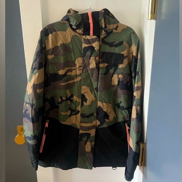 Aperture Snowboard/Ski Jacket - Picture 1 of 10